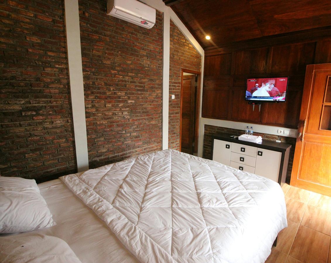 The Royal Joglo Hotel Tepus Ngoại thất bức ảnh