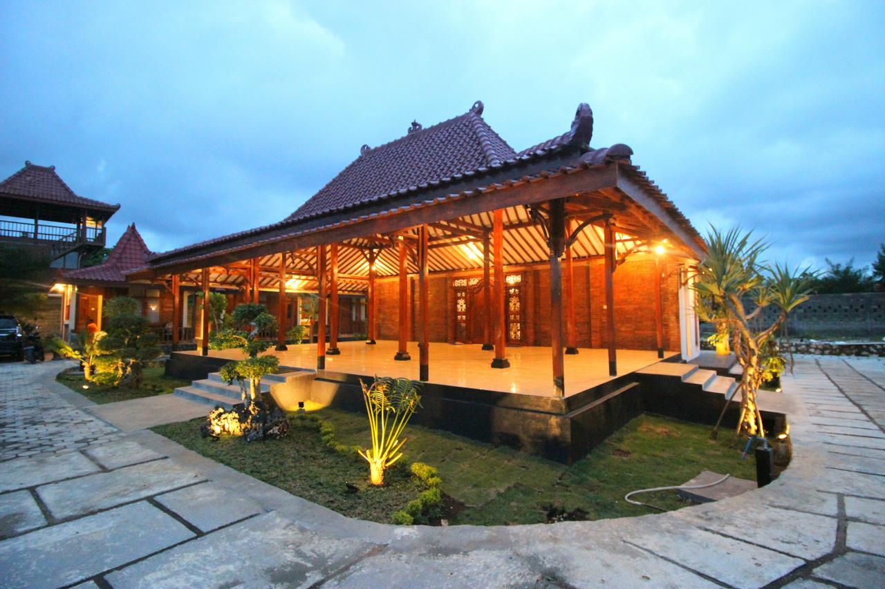 The Royal Joglo Hotel Tepus Ngoại thất bức ảnh