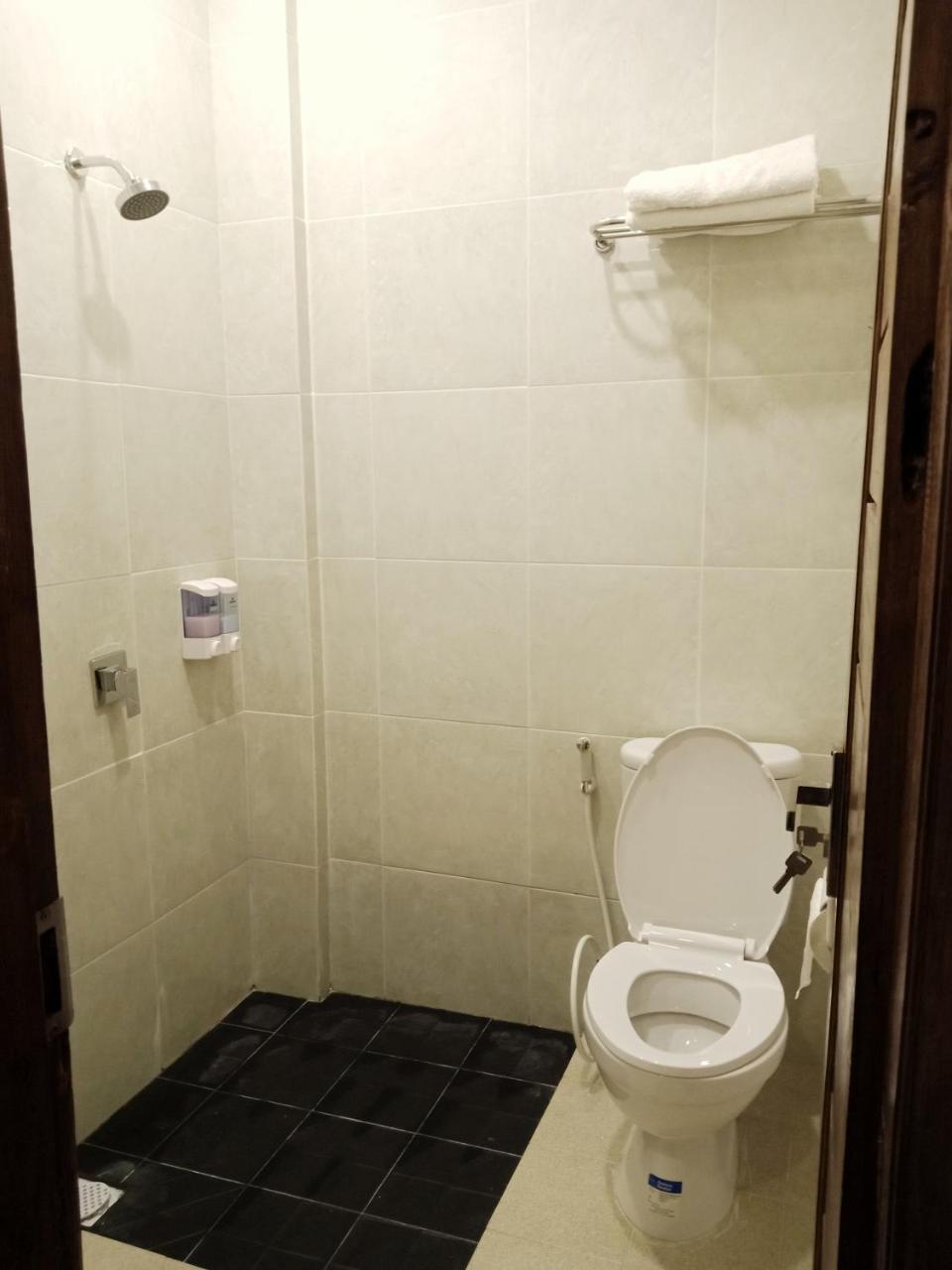 The Royal Joglo Hotel Tepus Ngoại thất bức ảnh